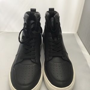 EXPRESS CHUKKA SNEAKERS FOR MEN.